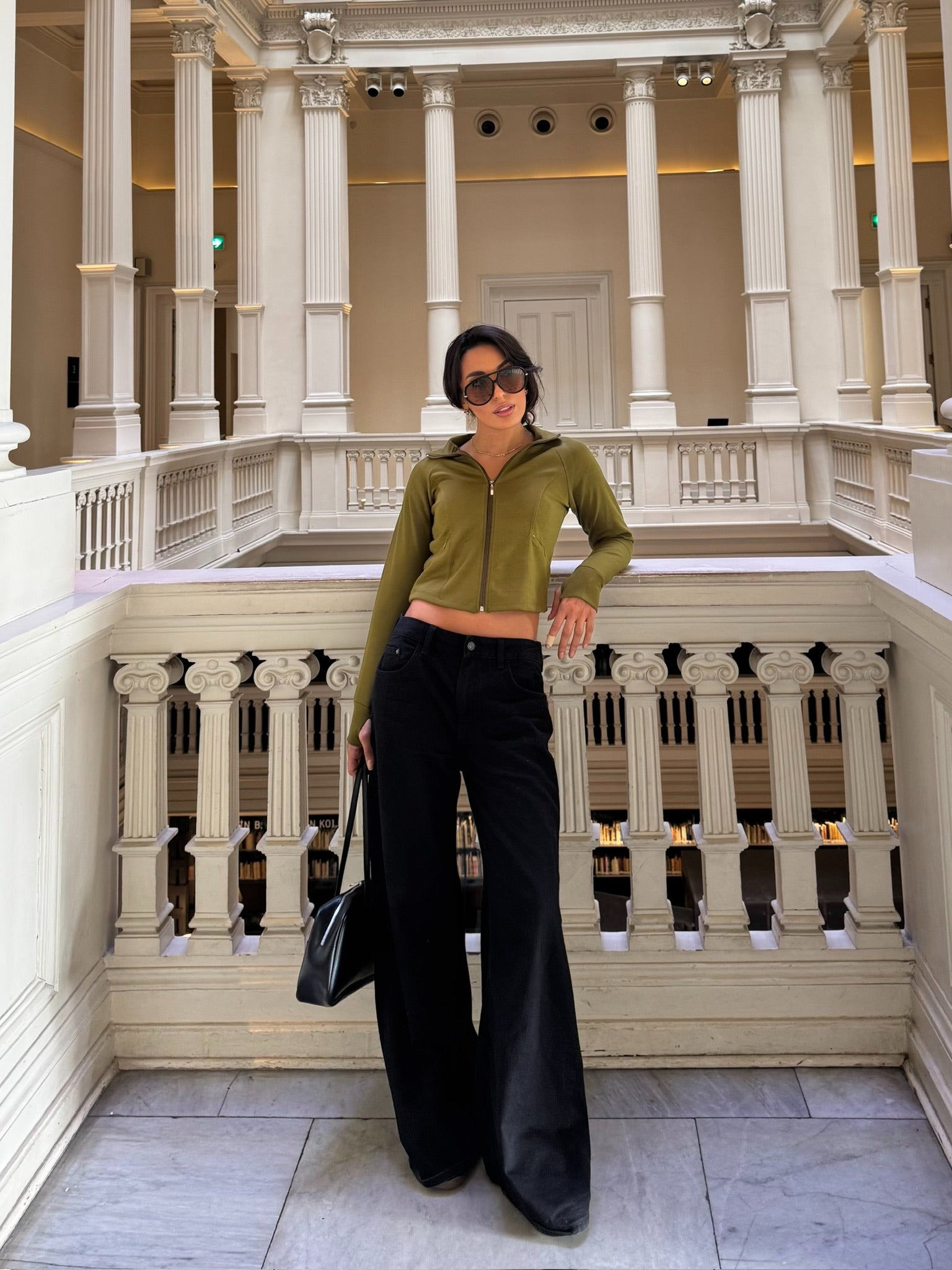 Parmak Detaylı Fermuarlı Spor Hırka