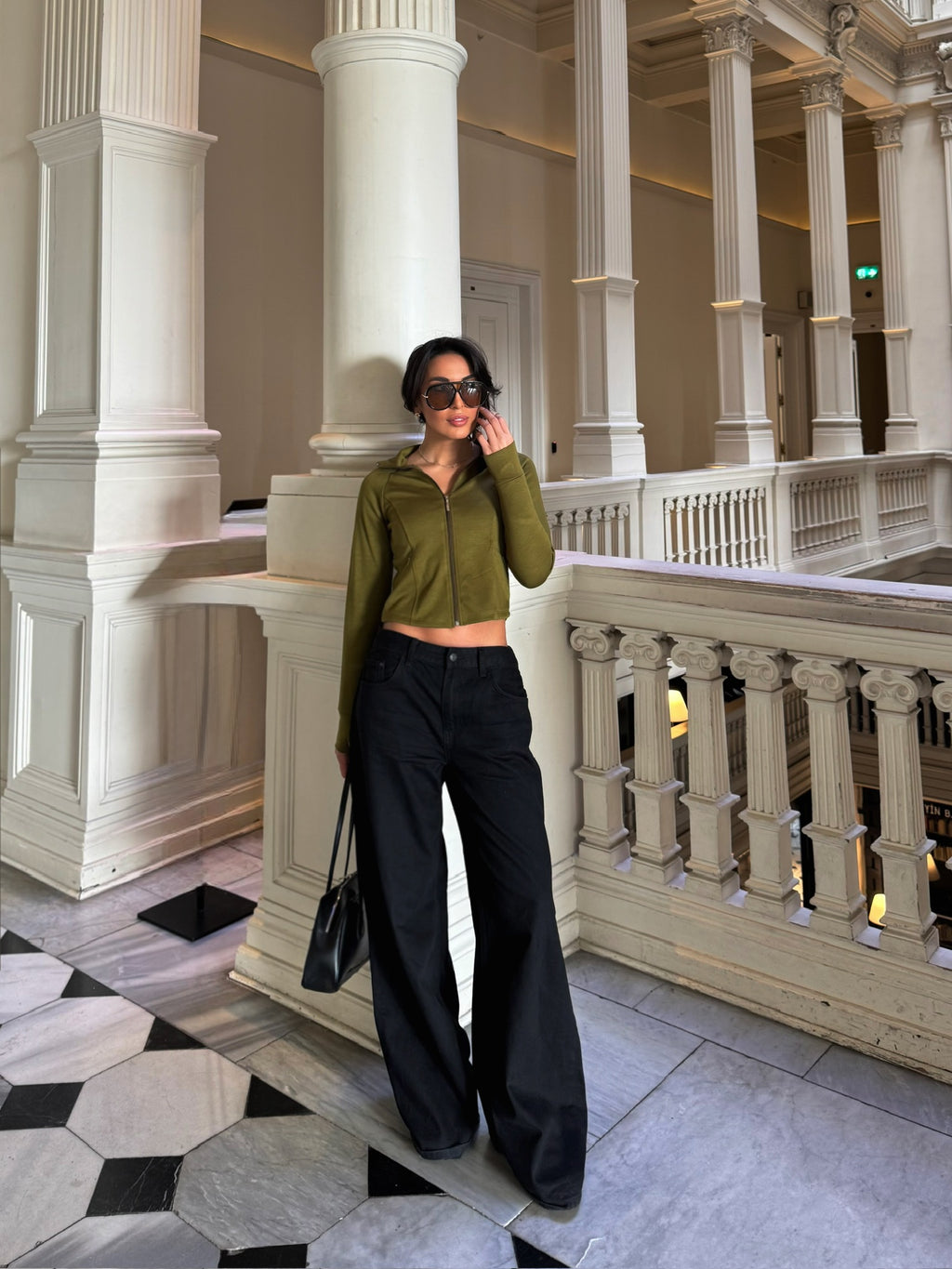 Parmak Detaylı Fermuarlı Spor Hırka