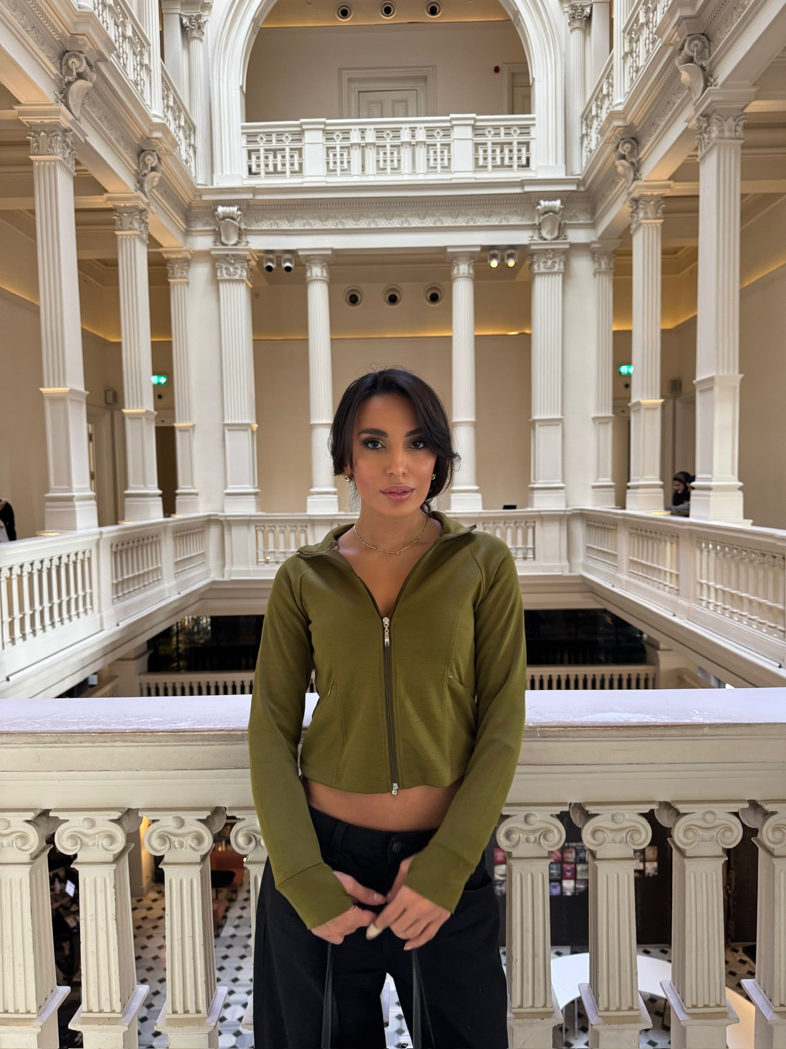 Parmak Detaylı Fermuarlı Spor Hırka