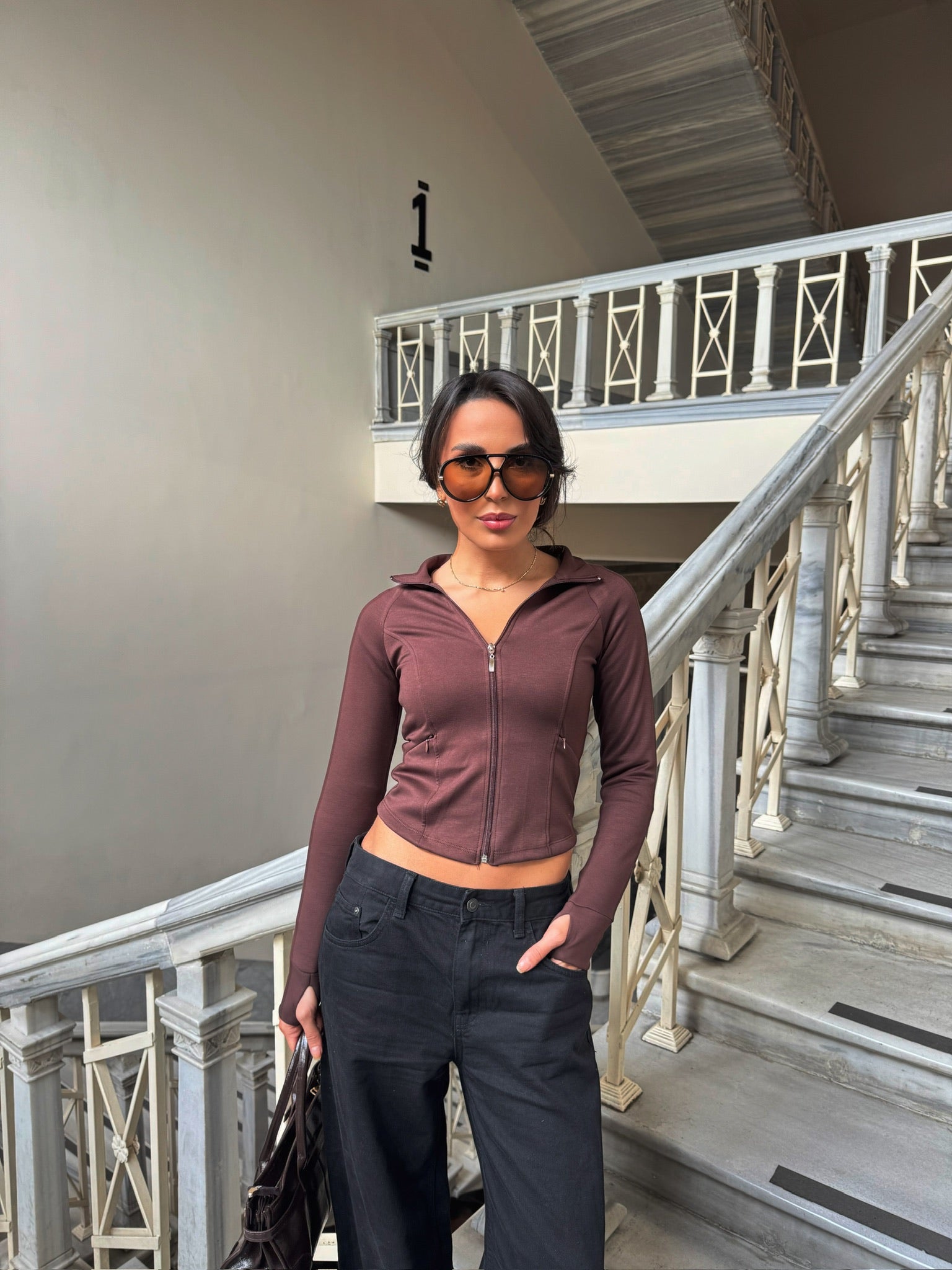 Parmak Detaylı Fermuarlı Spor Hırka