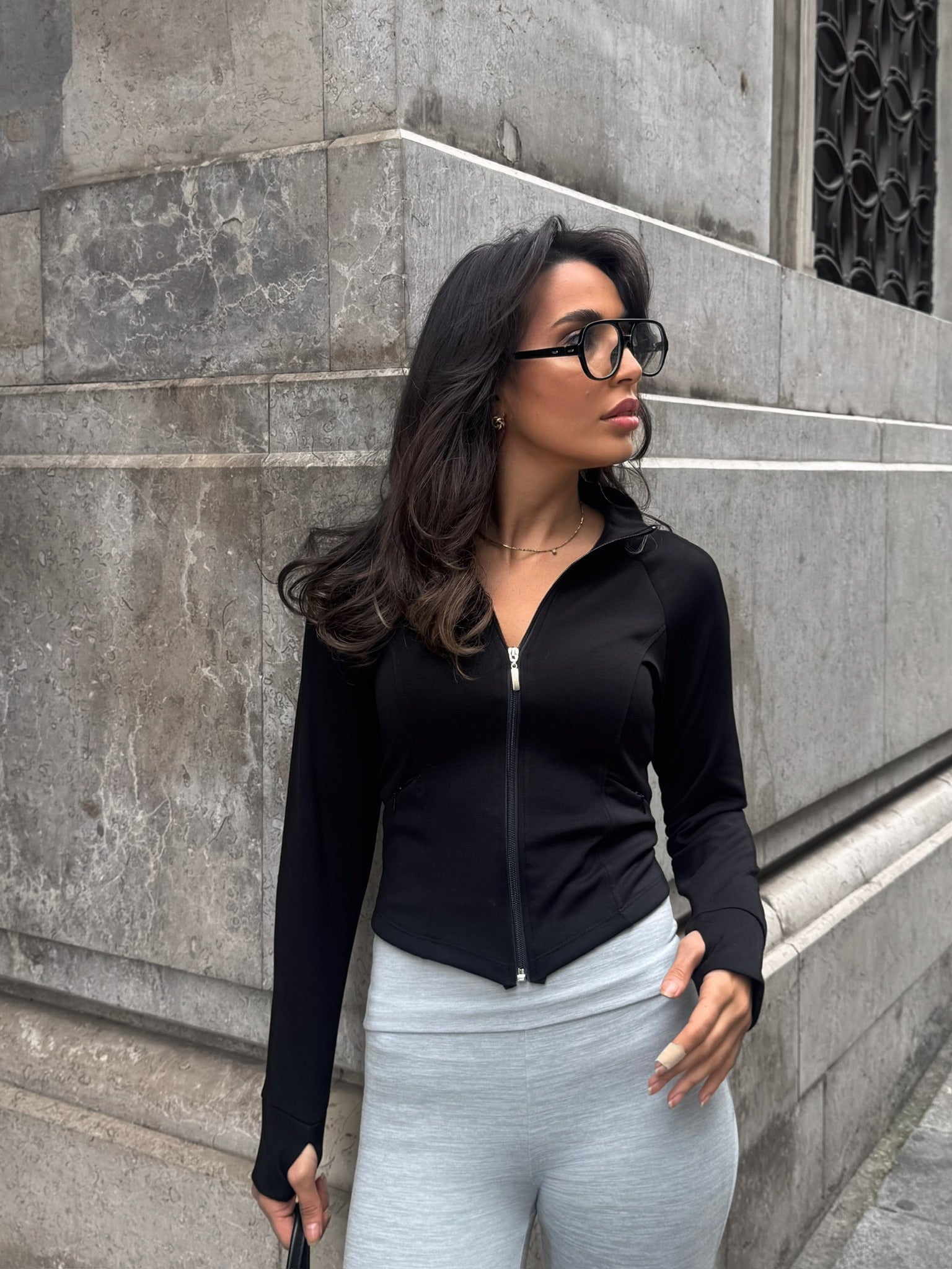 Parmak Detaylı Fermuarlı Spor Hırka