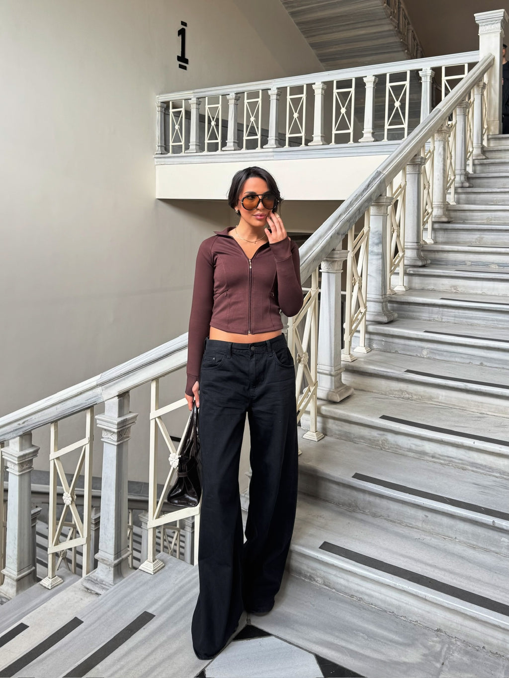 Parmak Detaylı Fermuarlı Spor Hırka